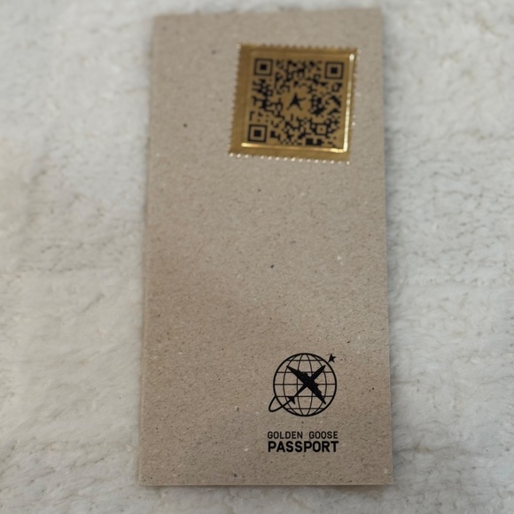 Golden Goose Women’s Shoe Size 40 NWT - Picture 8 of 11